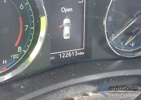 2017 Toyota Corolla Se z USA, uszkodzony, nr VIN 2T1BURHE1HC930895